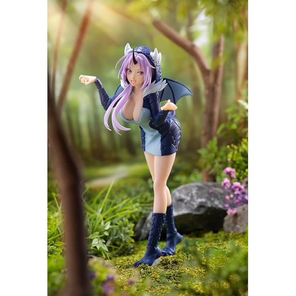 TenSura Figur Shion im Veldora-Hoodie frontal mit Hintergrund