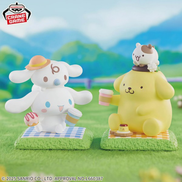 Cinnamoroll bei Picknick Figur Frontal vor Hintergrund