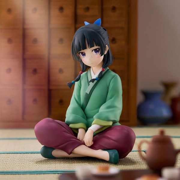 The Apothecary Diaries Figur Maomao frontal links vor Hintergrund